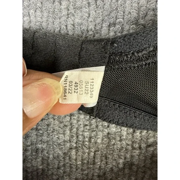 Cacique 42B Black Lace Underwire Bra Lightly Lined Demi Adjustable Straps - Picture 3 of 9